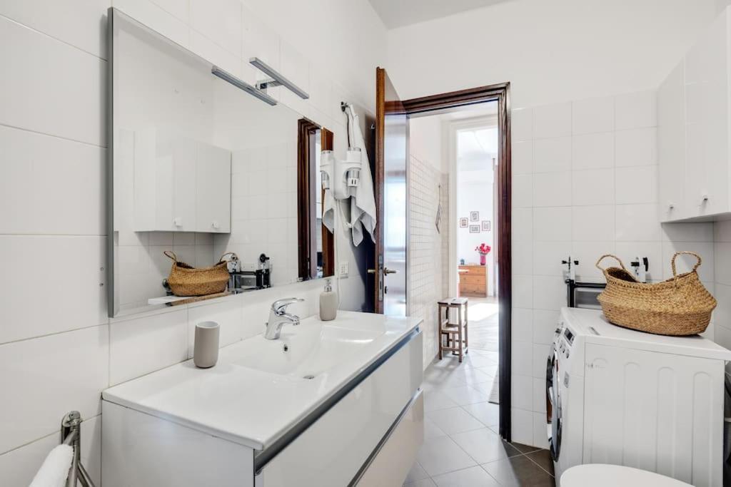 Easylife - Bello E Luminoso Flat In Zona Centrale Milan Exterior photo