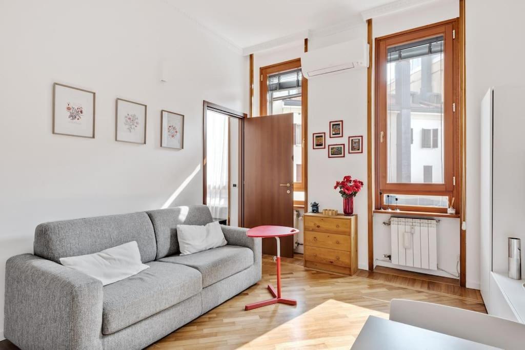 Easylife - Bello E Luminoso Flat In Zona Centrale Milan Exterior photo